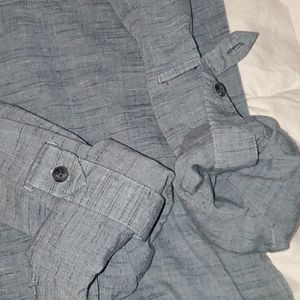 Button up/ Dress shirt